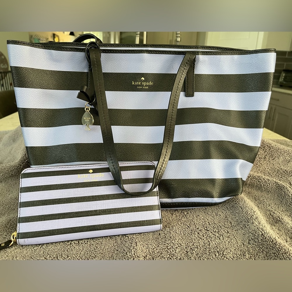 Kate Spade tote with matching wallet
